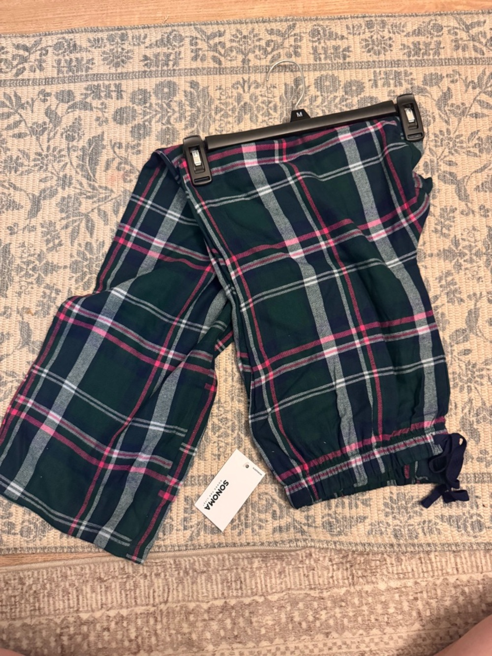 Sonoma multicolored plaid pj pants, size medium, new with tags